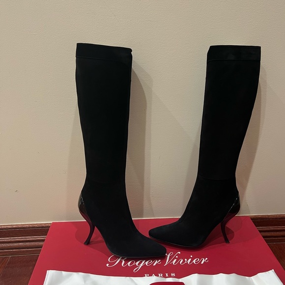 New Roger Vivier Suede Tall Boots Curved Heel Point Toe Black 36 - Picture 3 of 11